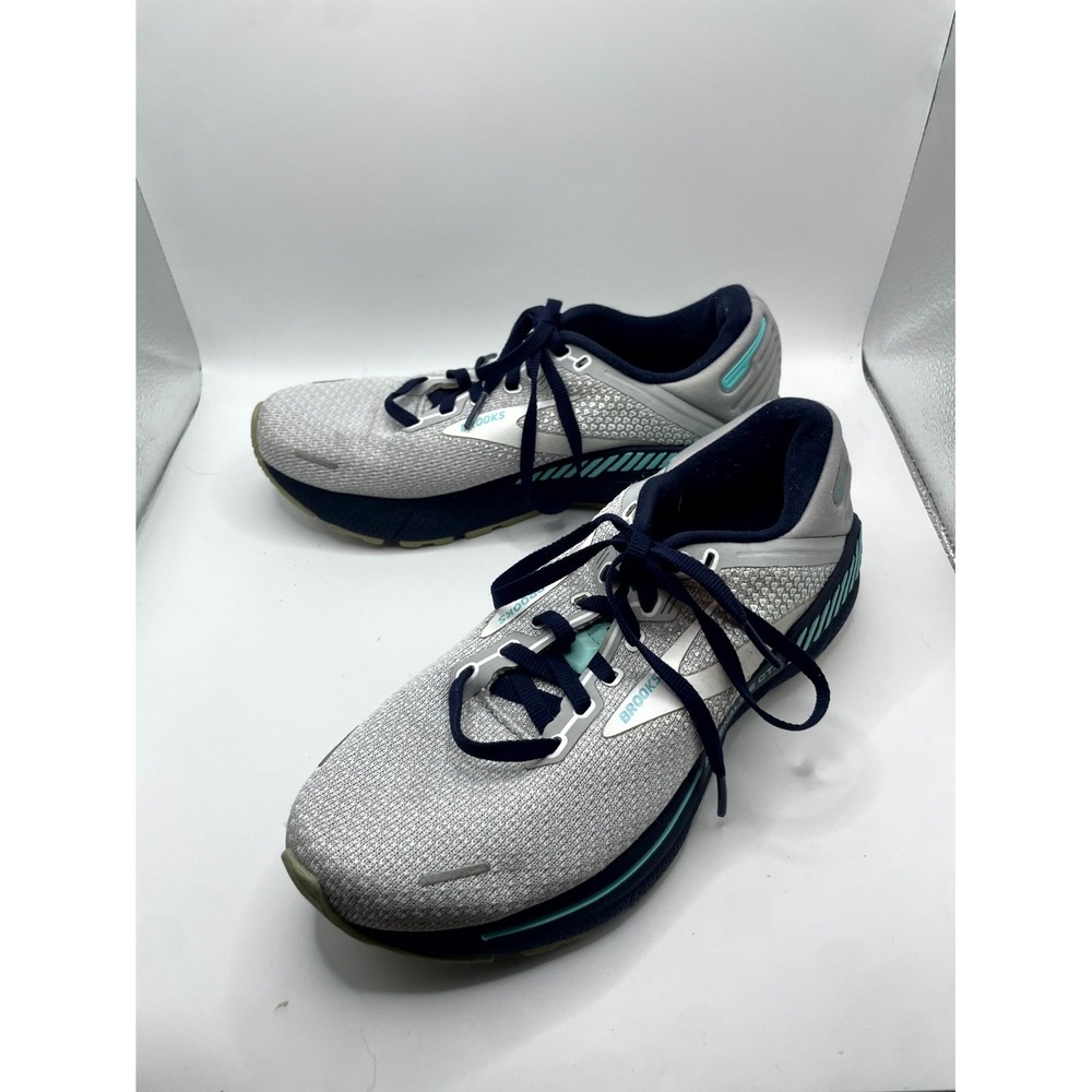 Brooks Adrenaline GTS 22 1203531B036 Womens US 7.5 B Sneakers Gray Running Shoes